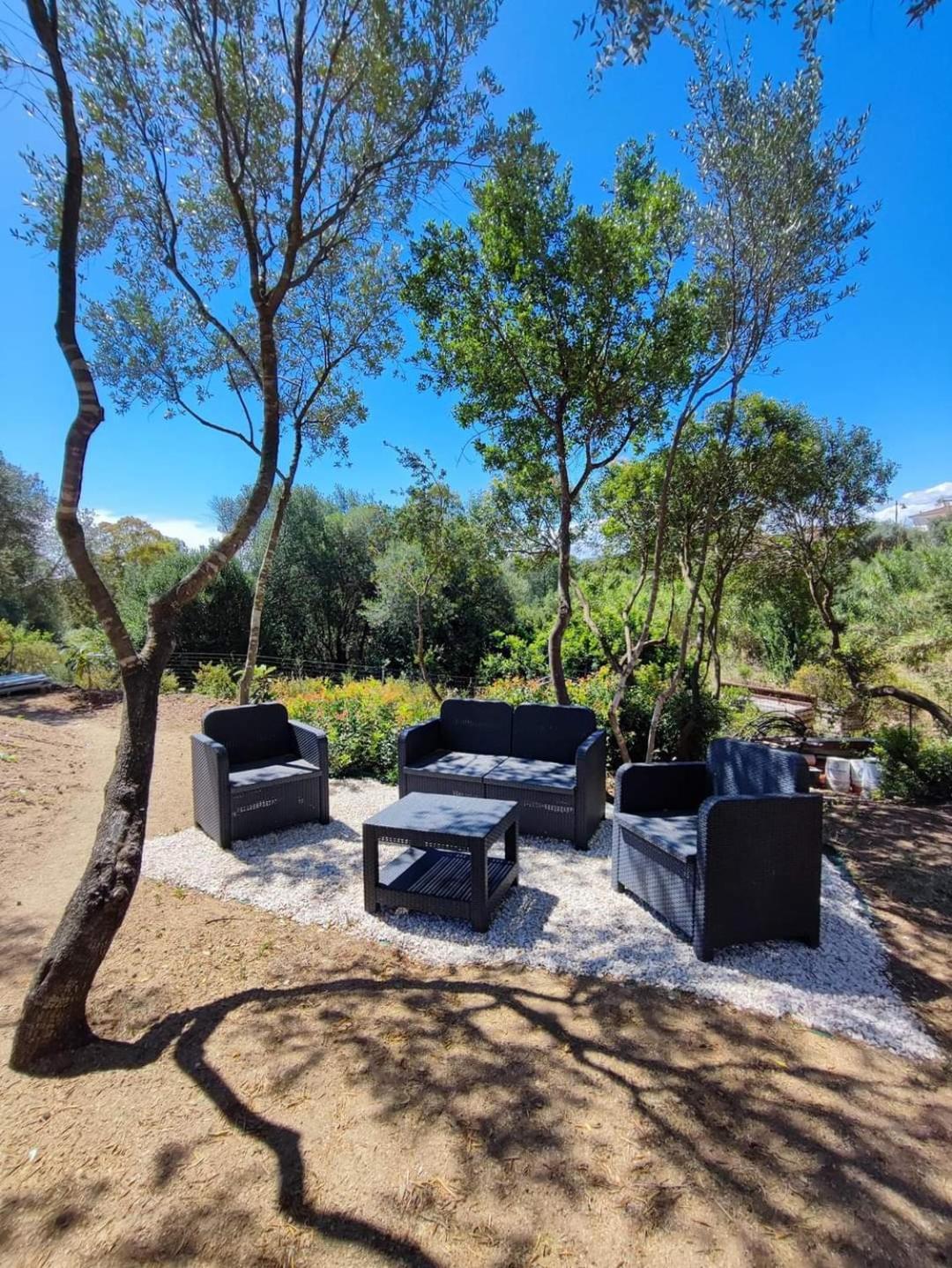 Antica Isola Bed & Breakfast Olbia Exterior photo